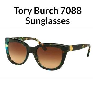 TORY BURCH Sunglasses 👓